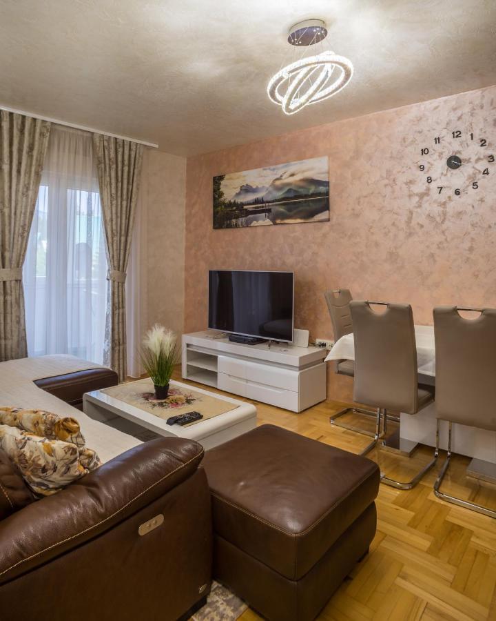 Lux Deluxe Apartment Žabljak Esterno foto