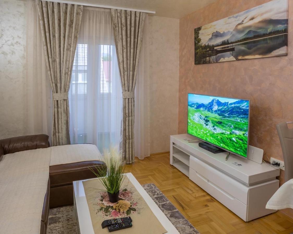 Lux Deluxe Apartment Žabljak Esterno foto